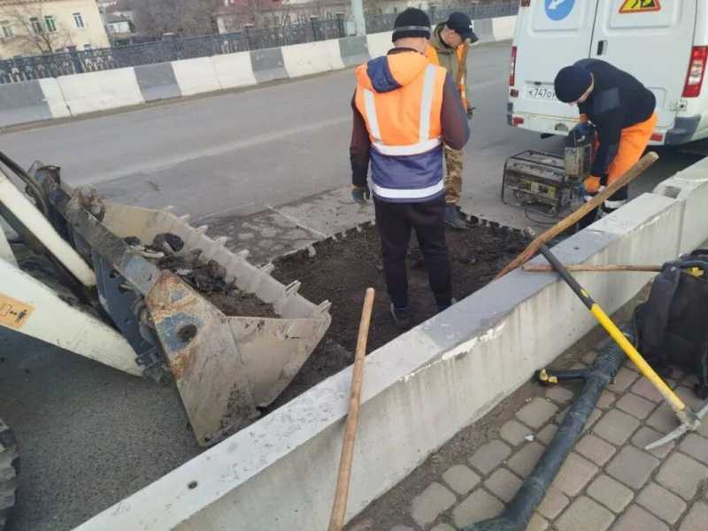 В Новороссийске сегодня активно ремонтируют ямы