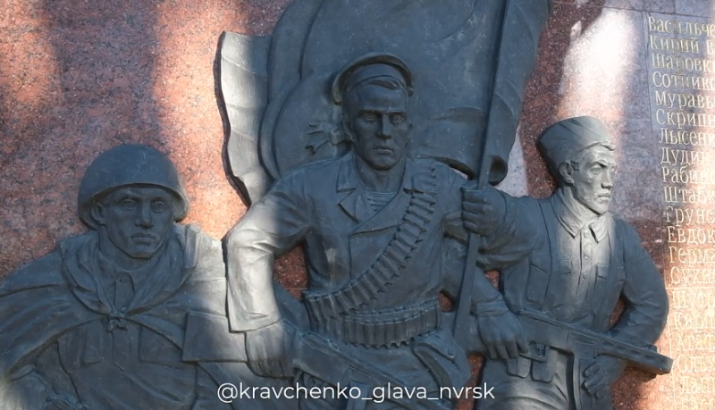 В Новороссийске у памятника &laquo;Десантникам всех поколений&raquo; почтили память бойцов парашютно-десантной роты Черноморского флота