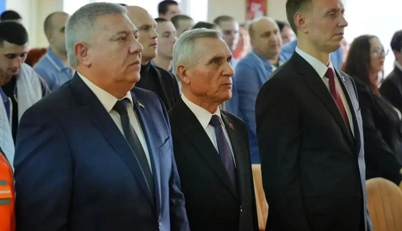 В Новороссийске военнослужащих, находящихся на лечении в госпитале, поздравили с наступающим Днем защитника Отечества