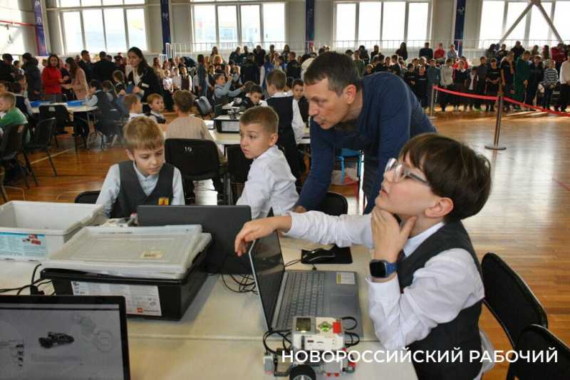 В Новороссийске впервые прошли масштабные гонки дронов