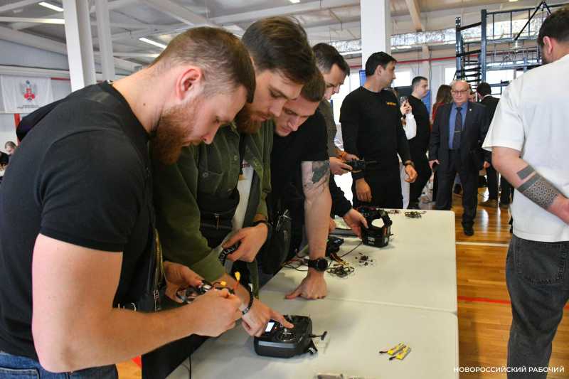 В Новороссийске впервые прошли масштабные гонки дронов