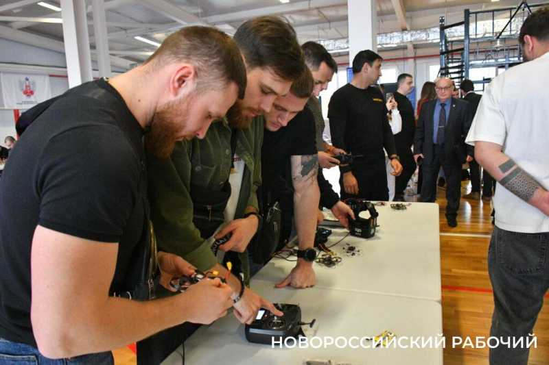 В Новороссийске впервые прошли масштабные гонки дронов