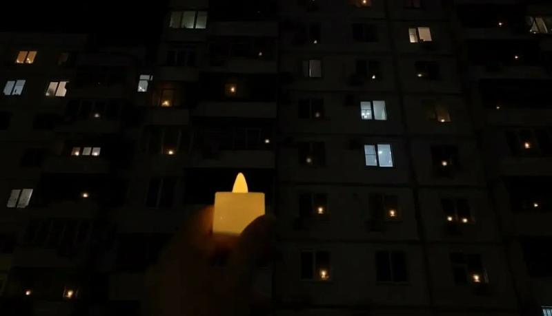 В память о героях-малоземельцах новороссийцы приняли участие в патриотической акции &laquo;Свеча в окне&raquo;