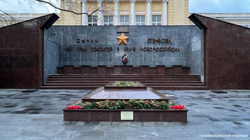 Выходные в честь 23 февраля в Новороссийске: концерты, гонки дронов, обливание ледяной водой и салют