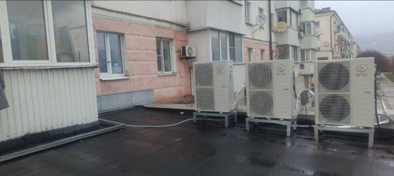 Заложниками бизнеса стали жители домов в центре Новороссийска