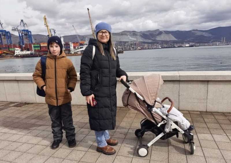 Ждать ли на 8 Марта хороший подарок, если на 23 февраля подарила носки?