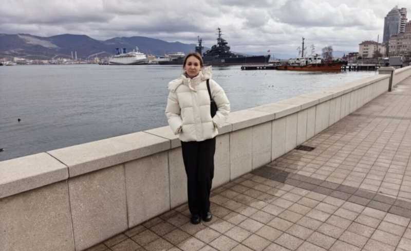 Ждать ли на 8 Марта хороший подарок, если на 23 февраля подарила носки?