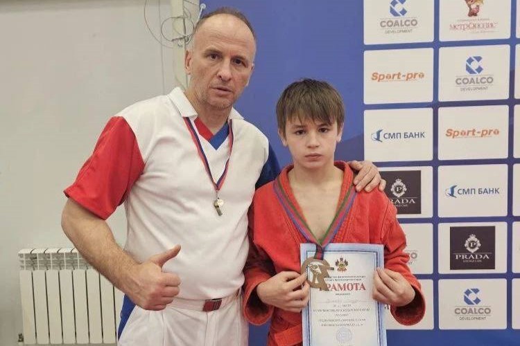 Юные самбисты из Новороссийска заняли третье общекомандное место на первенстве края