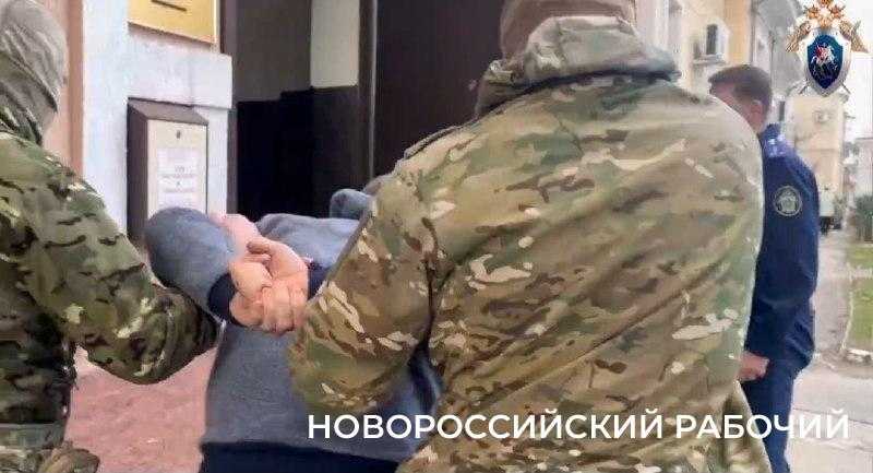 К новороссийцу пришли силовики из-за угроз медикам в соцсетях