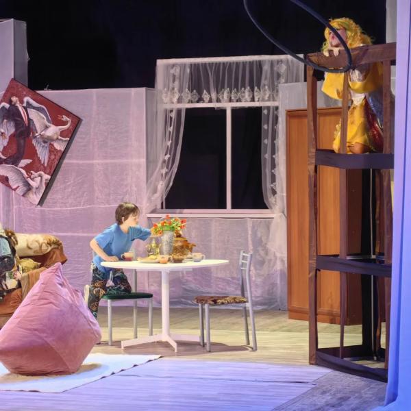 Международный день театра в Новороссийске отметили &laquo;Бытием несуществующих существ&raquo;