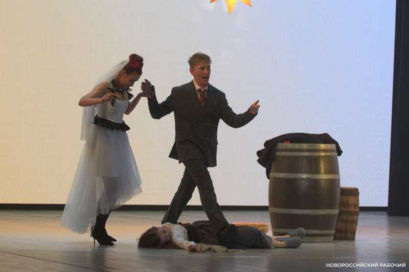 Неожиданный Мольер. В Новороссийске с аншлагом прошла премьера &laquo;Дон Жуана&raquo;