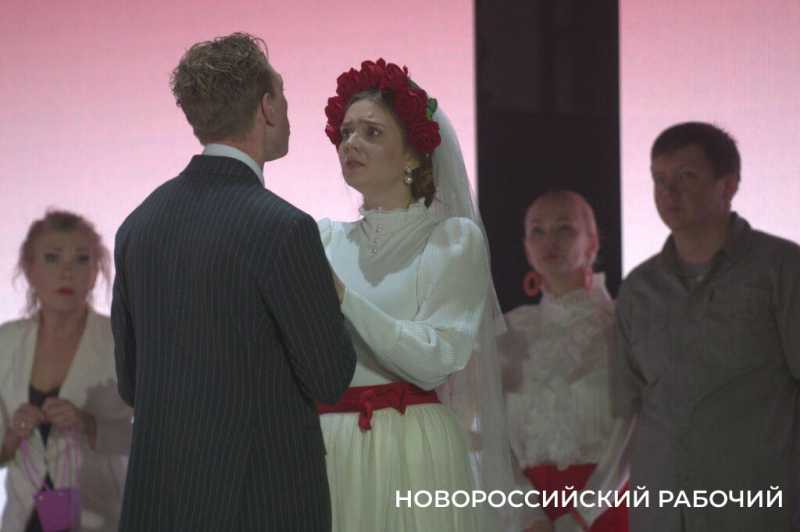 Неожиданный Мольер. В Новороссийске с аншлагом прошла премьера &laquo;Дон Жуана&raquo;