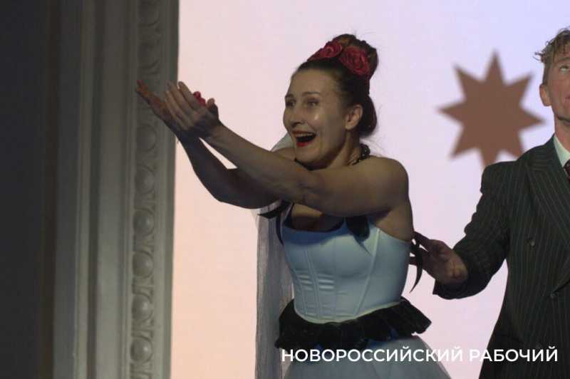 Неожиданный Мольер. В Новороссийске с аншлагом прошла премьера &laquo;Дон Жуана&raquo;