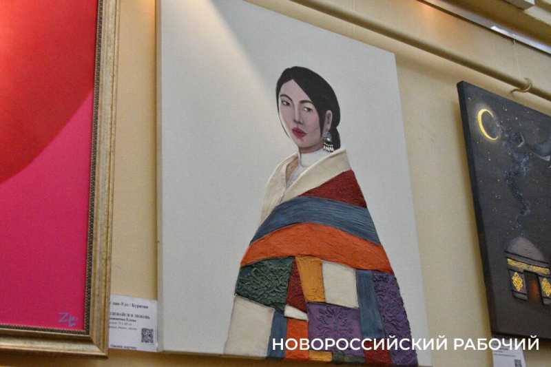 Новороссийск превращается в художественный порт