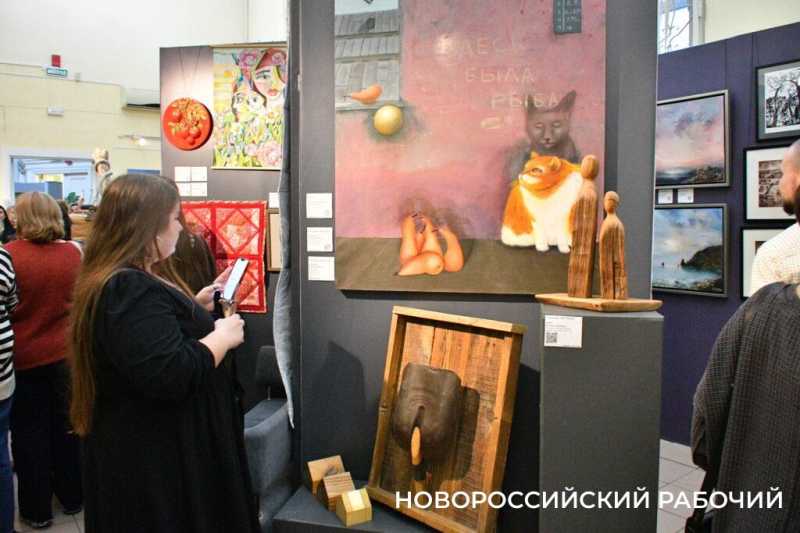 Новороссийск превращается в художественный порт