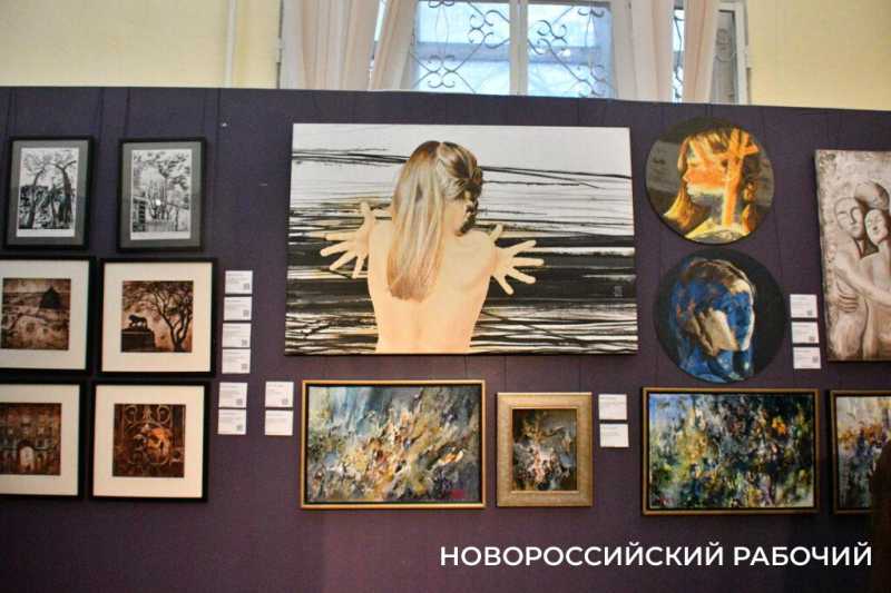 Новороссийск превращается в художественный порт