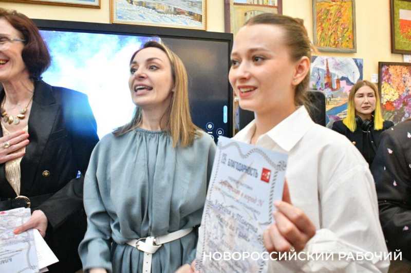 Новороссийск превращается в художественный порт
