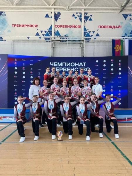 Новороссийские команды завоевали медали чемпионата и первенства ЮФО по фитнес-аэробике
