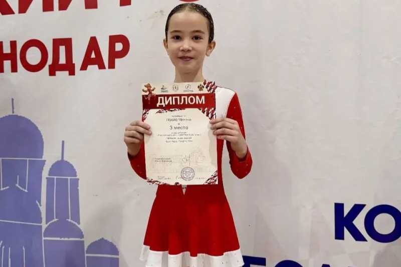 Новороссийские спортсменки выиграли медали соревнований по акробатическому рок-н-роллу