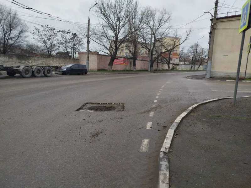 Потоп на улице Мира, &laquo;гребёнка&raquo; на Анапском. Дороги не радуют новороссийцев