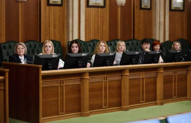 Руководитель ФНС России встретился с лучшими наставниками Службы