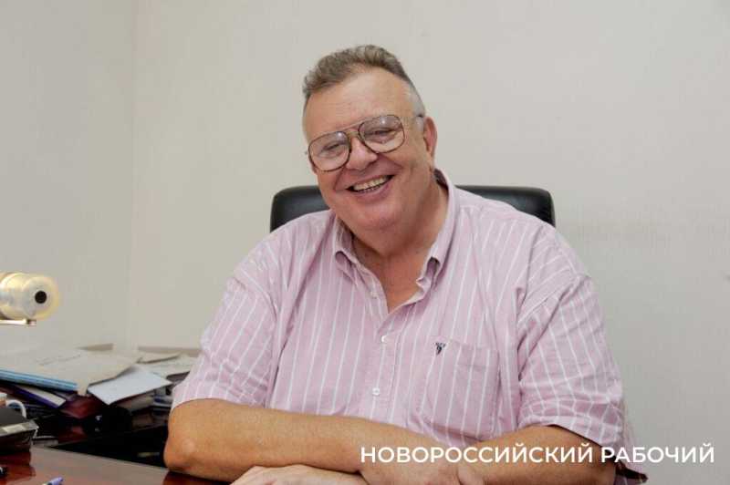 Сегодня Новороссийск отмечает день рождения легендарного Владимира Бурлакова! Он был главным редактором &laquo;НР&raquo; 40 лет!
