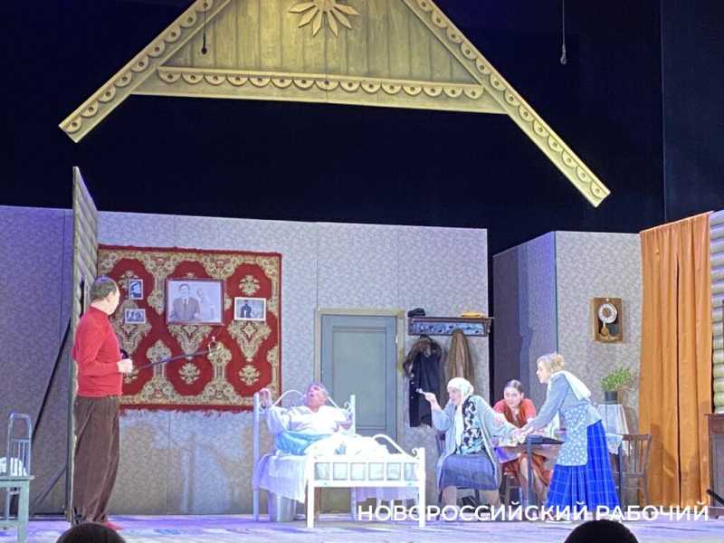 Скандал на ровном месте. В Новороссийске прошли гастроли Ставропольского театра