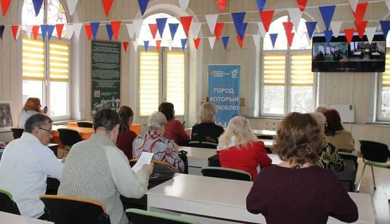 Сквозь километры &ndash; к сердцу: телемост объединил любителей поэзии Новороссийска и Ханты-Мансийска