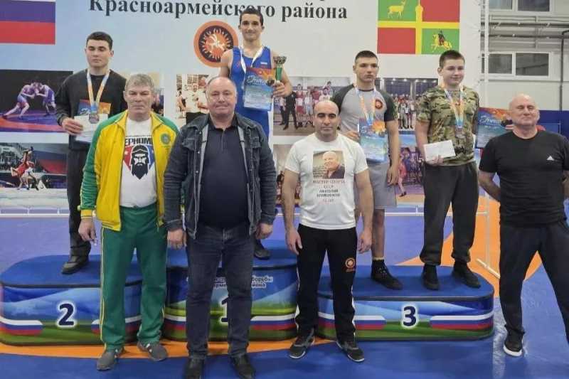 Спортсмен из Новороссийска выиграл первенство по вольной борьбе