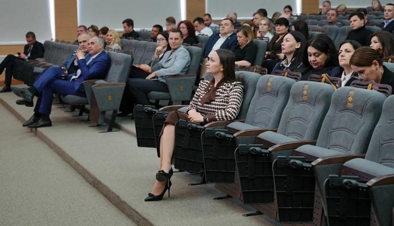 В администрации Новороссийска состоялся мастер-класс, посвященный искусству выстраивания продуктивного диалога