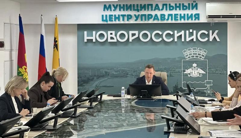 В Муниципальном центре управления стартовала &laquo;Горячая линия&raquo; с участием главы города-героя Новороссийска Андрея Кравченко