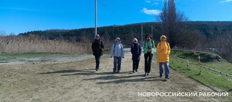 В Новороссийске, Геленджике и Абрау просто толпы людей