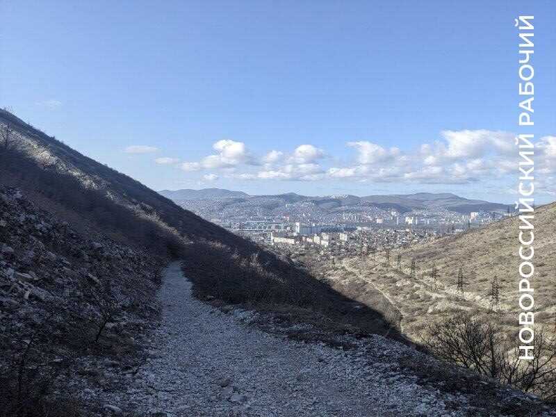 В Новороссийске ищут школьницу, которая в горах проводила эксперимент по выживанию