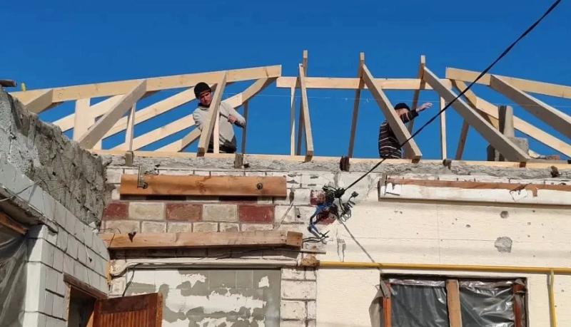 В Новороссийске продолжается ликвидация последствий атаки беспилотников