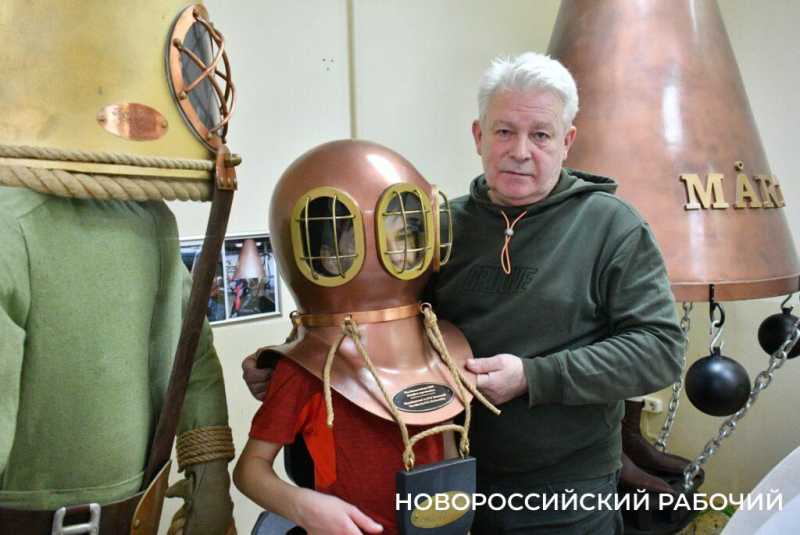В Новороссийске работает уникальный музей-мастерская старинных водолазных костюмов