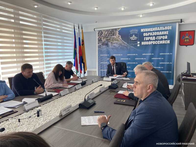 В Новороссийске за рекламу на общественном транспорте придется поторговаться