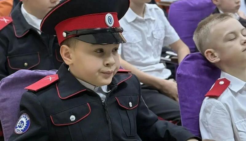 В Новороссийской казачьей школе №24 состоялся традиционный Атаманский час