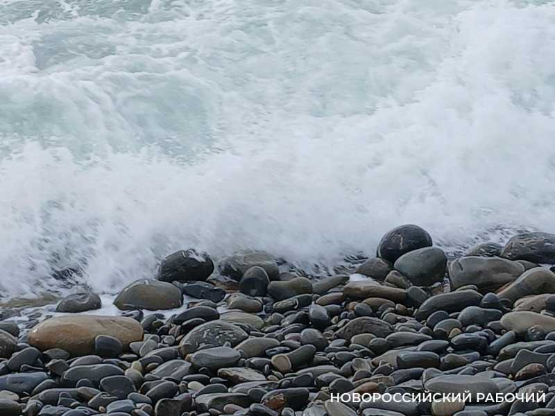 Водолазы в Новороссийске выходили работать в шторм. Прокуратура против