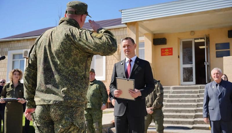 Андрей Кравченко поздравил военнослужащих и ветеранов войск ПВО с профессиональным праздником