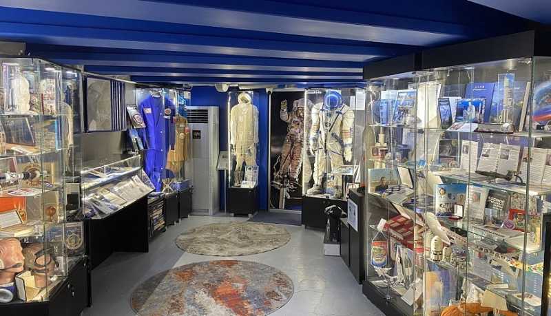 Для детей участников СВО в новороссийском Планетарии им. Ю.А. Гагарина провели познавательную встречу