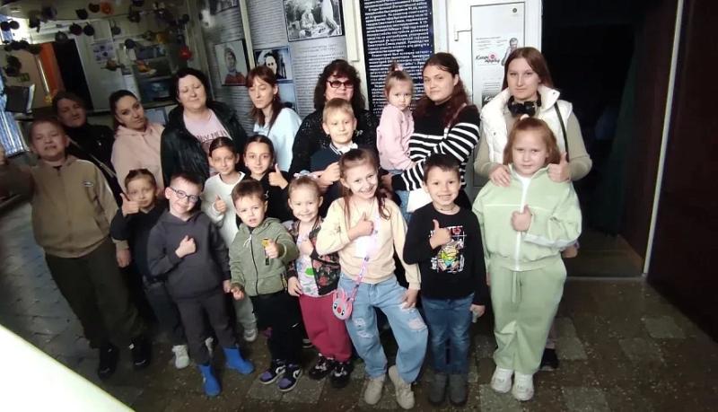 Для детей участников СВО в новороссийском Планетарии им. Ю.А. Гагарина провели познавательную встречу