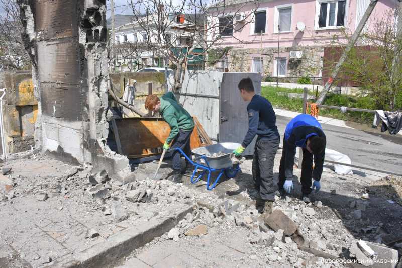&laquo;Если бы в кранах была вода, дом бы спасли&raquo;. Жители Восточного района о пережитых атаках
