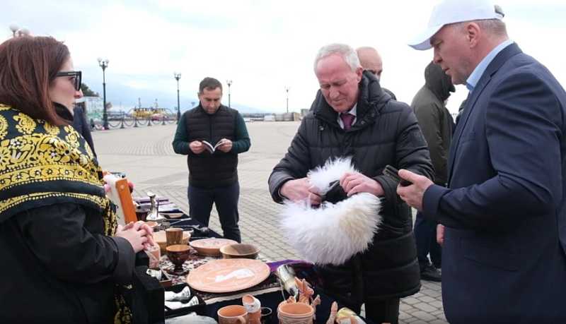 Город-герой Новороссийск посетили участники автопробега &laquo;Знамя Победы&raquo;