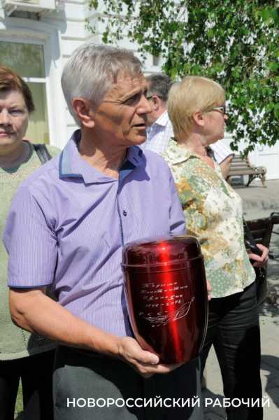 Исследователь жизни Константина Подымы открыла уникальный архив создателя легендарной «Бескозырки». Какие сенсации нас еще ждут?