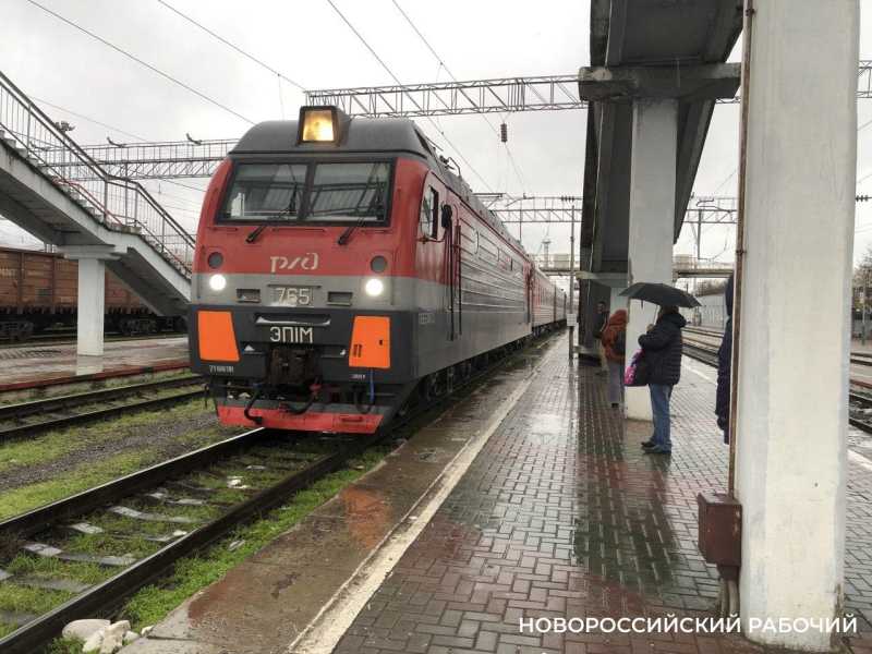 Из Новороссийска летом запустят дополнительный поезд в Казань