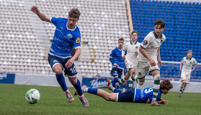 Юношеская футбольная лига &ndash; путь в профессиональный футбол