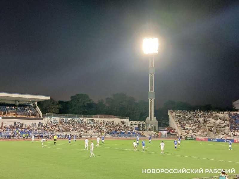 На стадионе Новороссийска сэкономили 670 тыс. рублей на электричестве