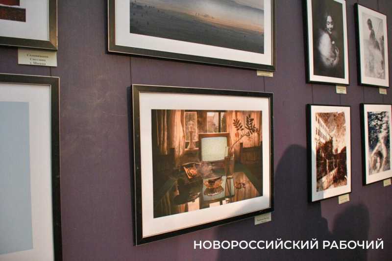 На выставке в Новороссийске показали фото, сделанные &laquo;консервной банкой&raquo;