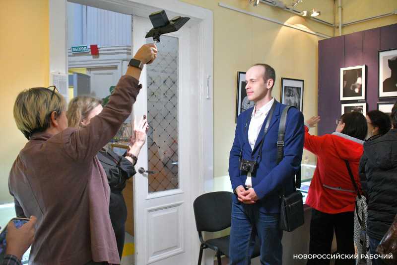 На выставке в Новороссийске показали фото, сделанные &laquo;консервной банкой&raquo;