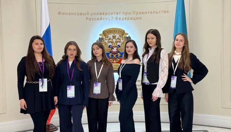 Новороссийск гордится своими талантами: команда Финуниверситета стала лауреатом Всероссийского конкурса «Самая огромная страна»